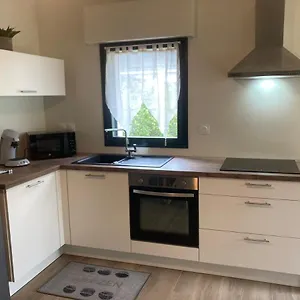 https://petite-maison-ensoleillee-a-10-minutes-du-port-de-vannes.inbrittany.com