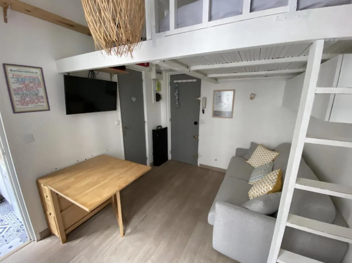 Apartment Appartement Situe A Proximite Des Galeries Lafayette Et De L'Opera Garnier Paris